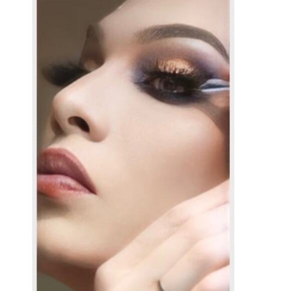 MISS FAME BEAUTY "THE BLUSH I" CRÈME & POWDER DUO - Picture 6 of 6